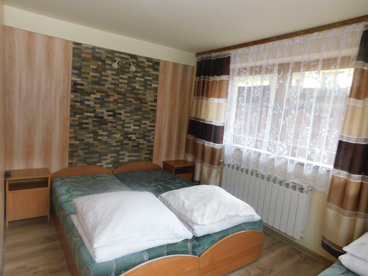 Goscinne Monika Ii Homestay *