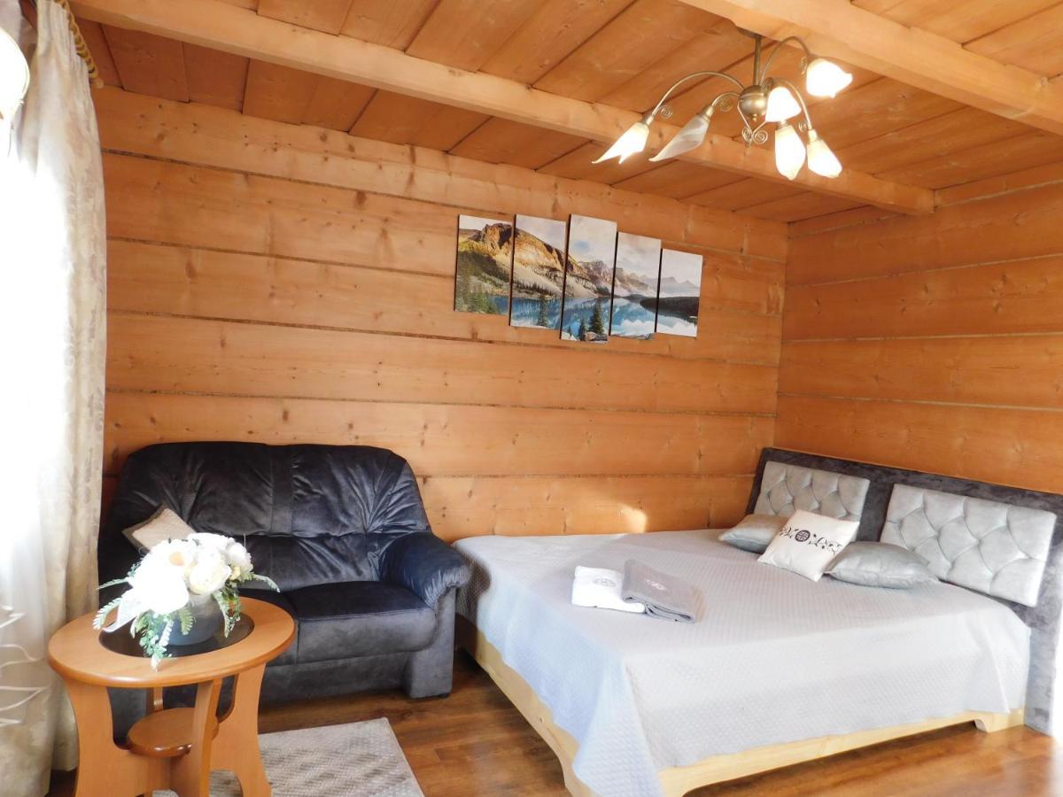 Goscinne Monika Ii Homestay *